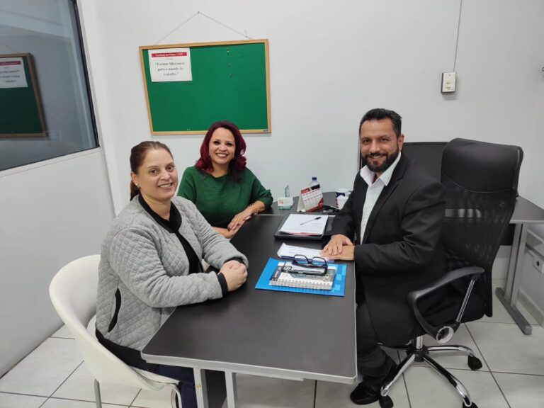 escola-de-gestao-publica-estreita-lacos-com-unifapi