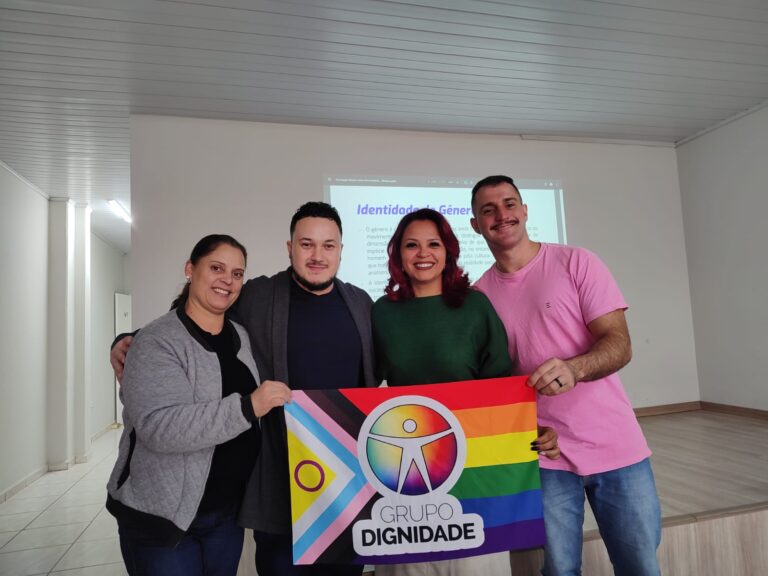 Escola de Gestão Pública de Colombo… aprender sempre para atender mais e melhor! Escola de Gestão Pública de Colombo… aprender sempre para atender mais e melhor!