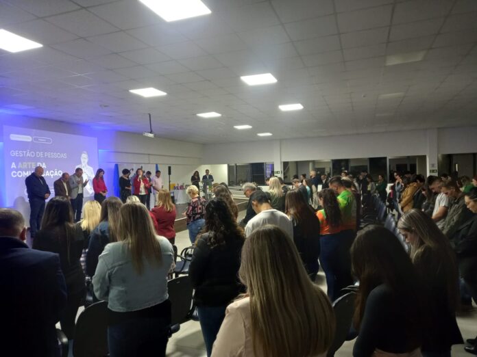 gestao-de-pessoas:-a-arte-da-comunicacao-foi-tema-da-segunda-noite-do-prospera-colombo-2024