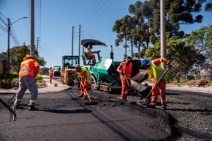 prefeitura-pavimenta-rua-izidio-mocelin-filho