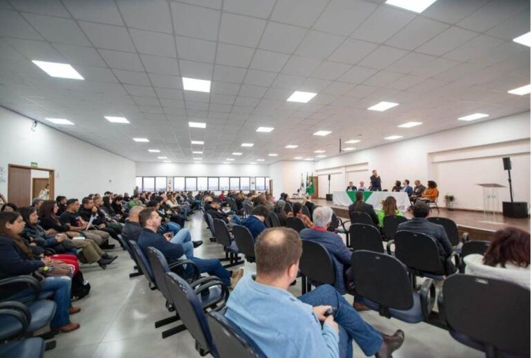 Conferência das Cidades em Colombo é referência para municípios do Paraná Conferência das Cidades em Colombo é referência para municípios do Paraná