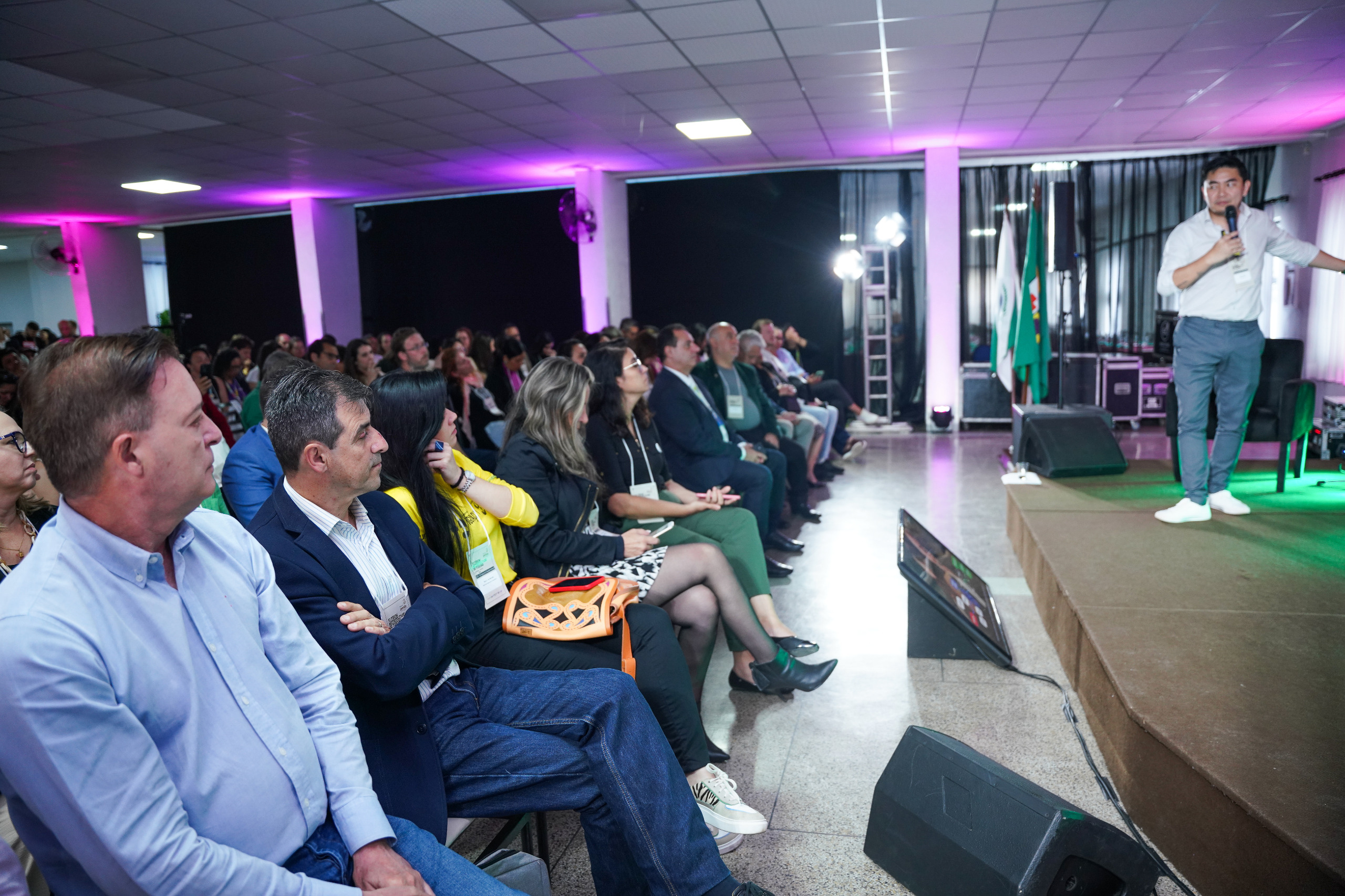 forum-da-adetur-reune-representantes-do-setor-turistico-da-rmc-em-colombo