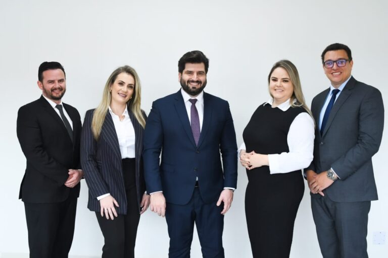 Eleições na OAB Subseção Colombo elege Chapa XI de Agosto liderada pelo Advogado Lucas Martins