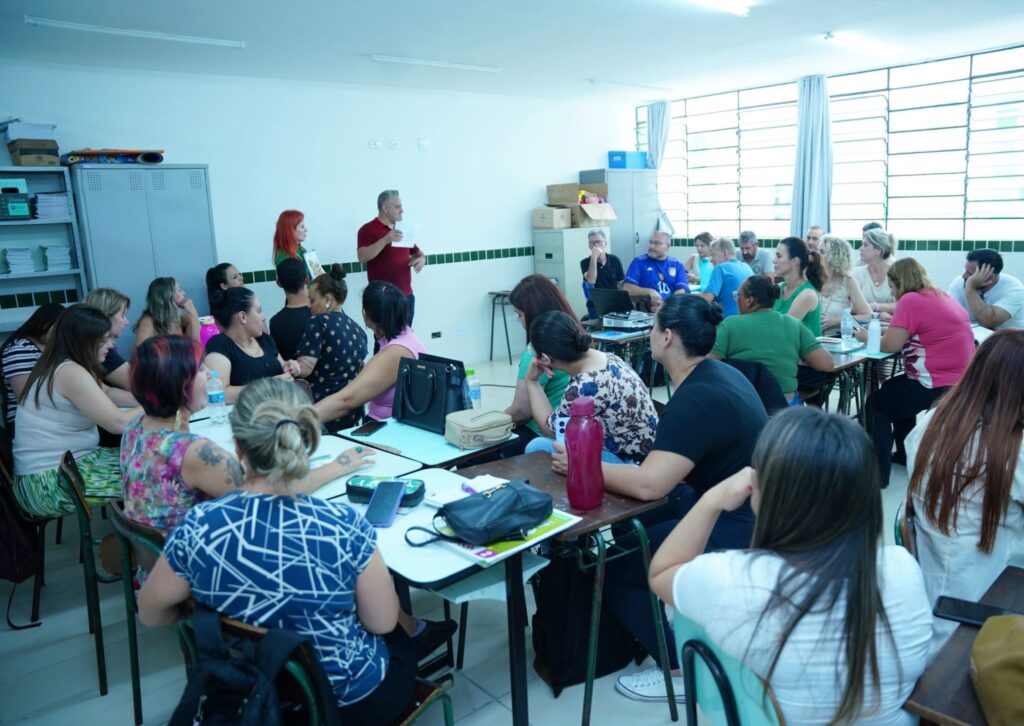 secretaria-da-educacao-promove-oficinas-teorico-praticas-para-aprimoramento-pedagogico