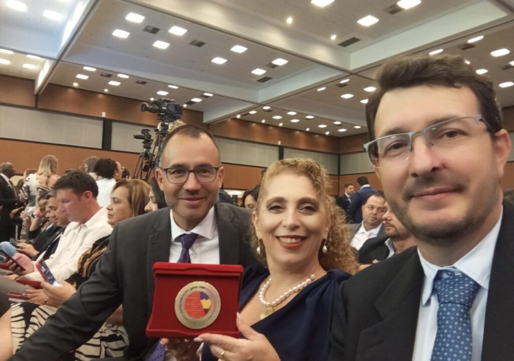 colombo-conquista-o-selo-ouro-de-compromisso-com-a-alfabetizacao.