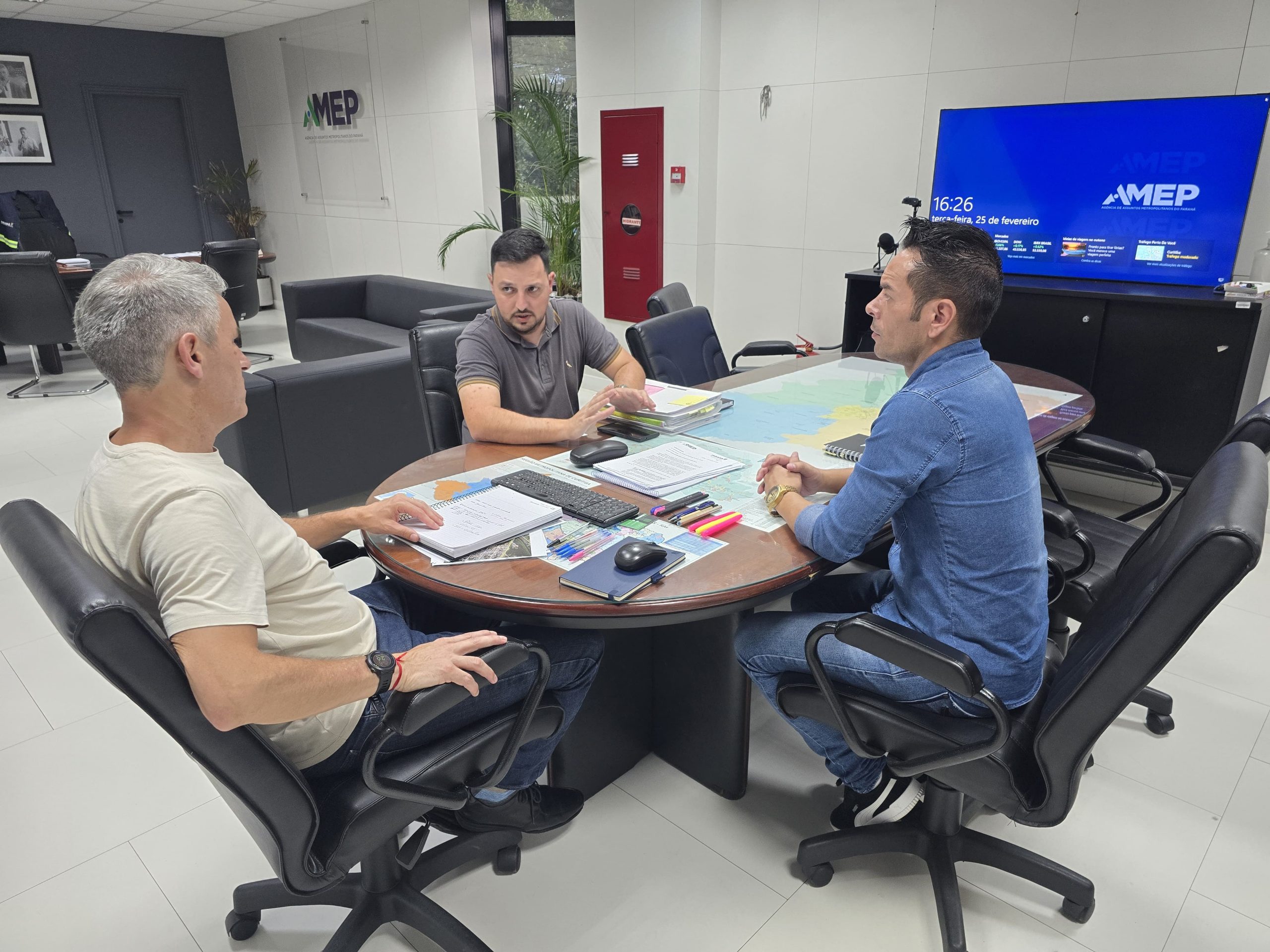 colombo-reforca-parceria-com-a-agencia-de-assuntos-metropolitanos-do-parana-(amep)