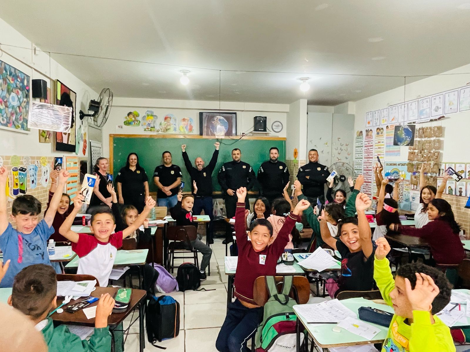 alunos-da-escola-municipal-jardim-guaruja-receberam-a-pcpr-para-acao-de-pascoa