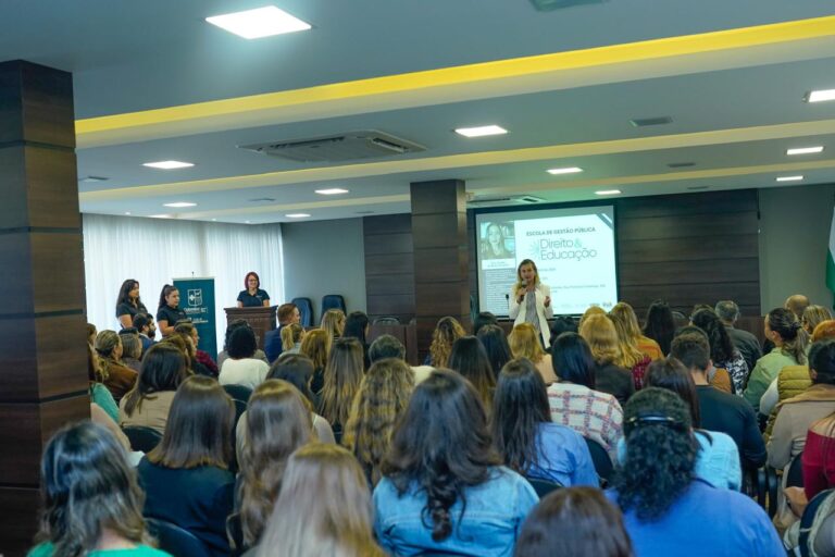 procuradoria-geral-e-escola-de-gestao-publica-iniciam-projeto-direito-e-educacao-em-colombo