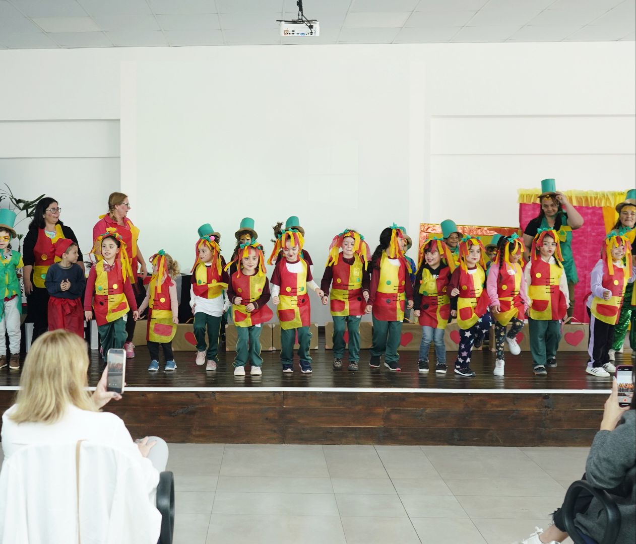 seminario-leei-reune-professoras-da-educacao-infantil-em-colombo