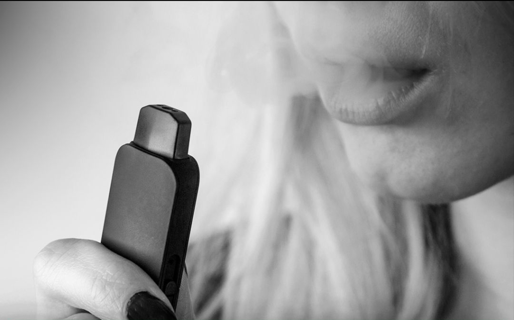 cigarro-eletronico-tambem-faz-mal:-saude-alerta-e-intensifica-combate-ao-fumo-em-colombo