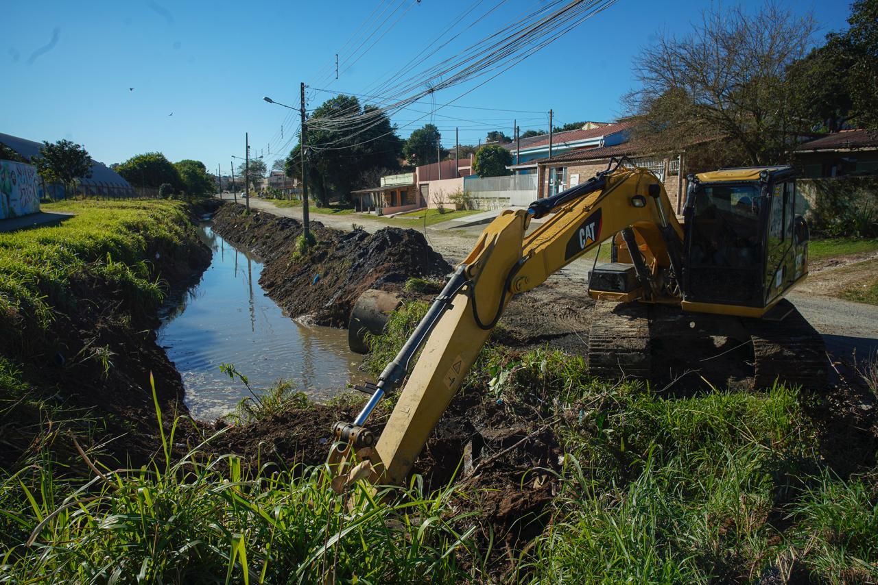 secretaria-de-meio-ambiente-realiza-acao-preventiva-na-rua-sudao,-no-bairro-rio-verde