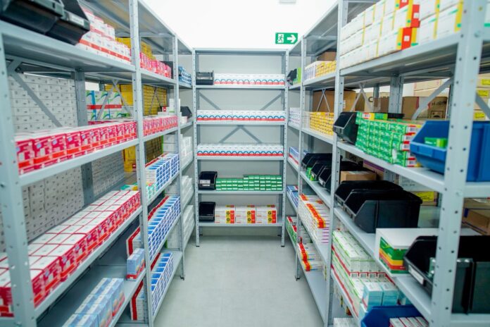 colombo-inaugura-novo-espaco-das-farmacias-publicas-no-maracana