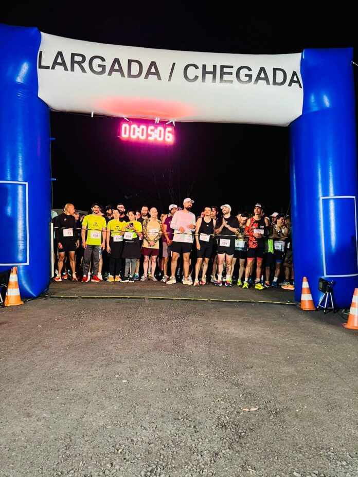 corrida-da-lua-cheia-reune-mais-de-250-atletas-em-edicao-especial-do-dia-dos-pais