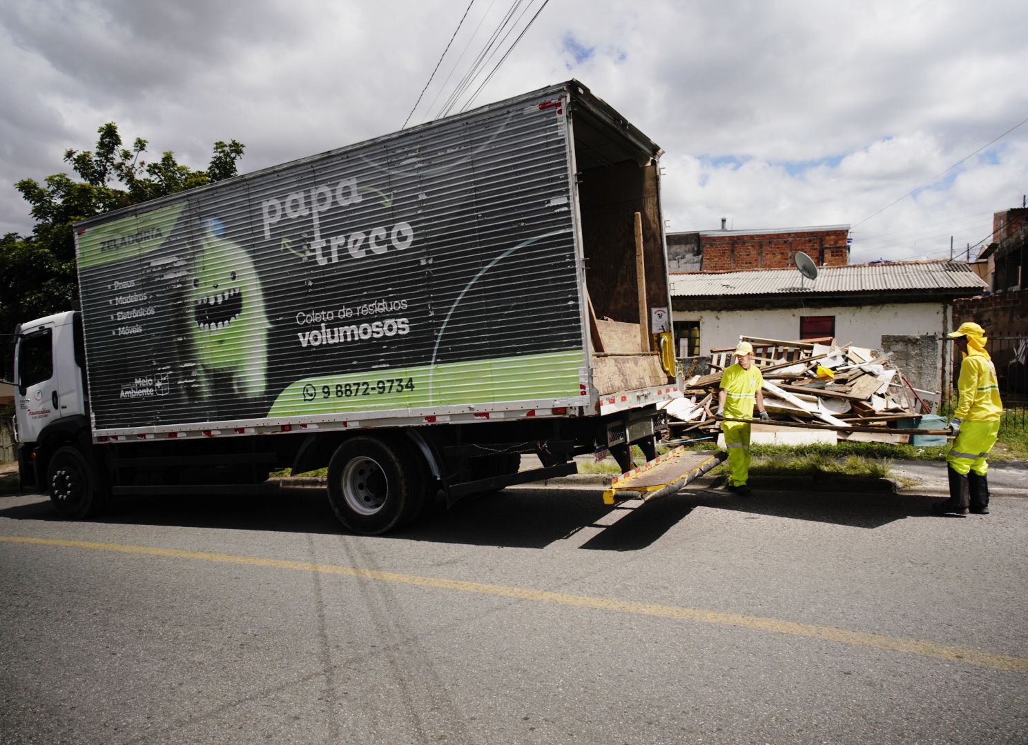 colombo-mais-limpa-realiza-acao-no-bairro-maracana