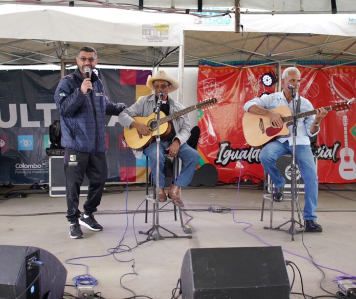 confira-como-foi-a-7a-edicao-do-encontro-de-violeiros-de-colombo