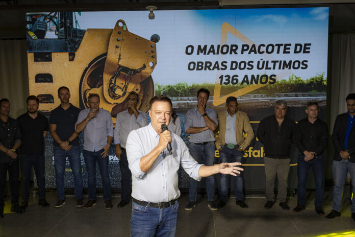 agora-e-oficial:-comecou-o-maior-programa-de-pavimentacao-da-historia-de-colombo