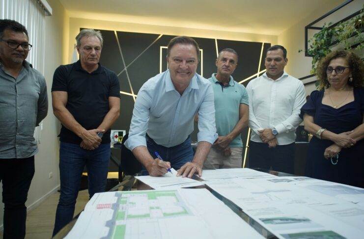 prefeito-helder-autoriza-construcao-do-cmei-monza-e-readequacao-do-cmei-antonio-brejeski