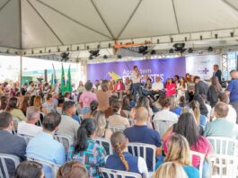 carreta-da-saude-da-mulher-chega-a-colombo-e-amplia-acesso-a-consultas-e-exames-pelo-sus