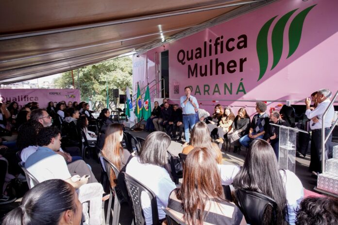 132-mulheres-se-formam-em-cursos-profissionalizantes-do-qualifica-mulher-parana