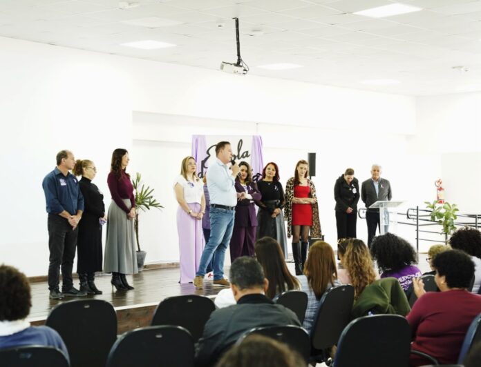 colombo-abre-campanha-agosto-lilas-com-encontro-voltado-a-protecao-e-aos-direitos-das-mulheres