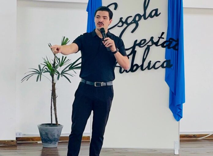 jovem-por-idade,-protagonista-por-escolha:-conhecimento,-proposito-e-novas-possibilidades